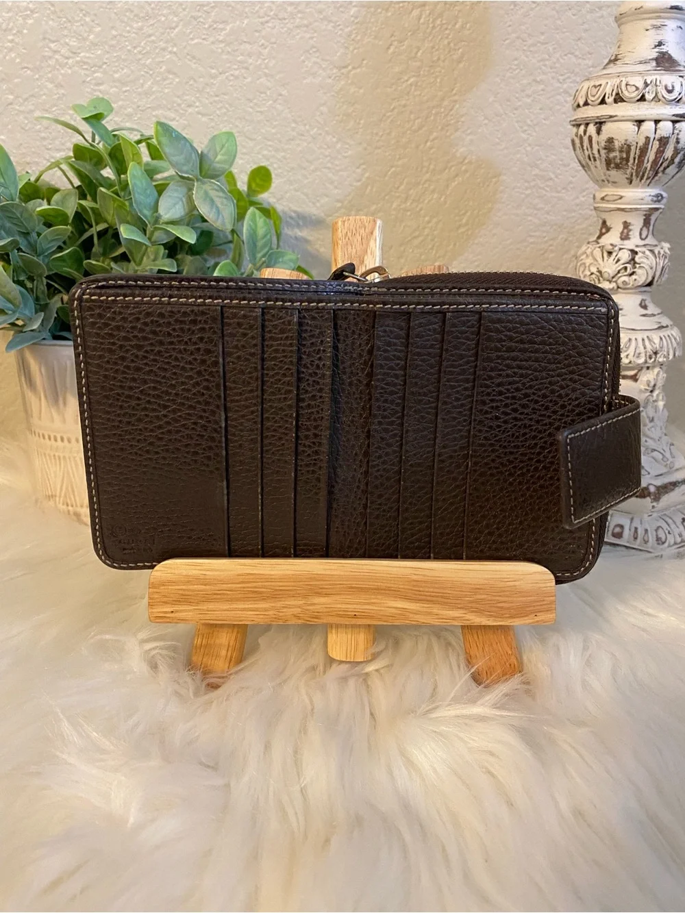 Gucci Brown/Beige Crystal Canvas GG Monogram Zip-Around Wallet - Picture 10 of 16